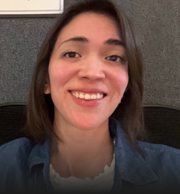vivian carrillo headshot